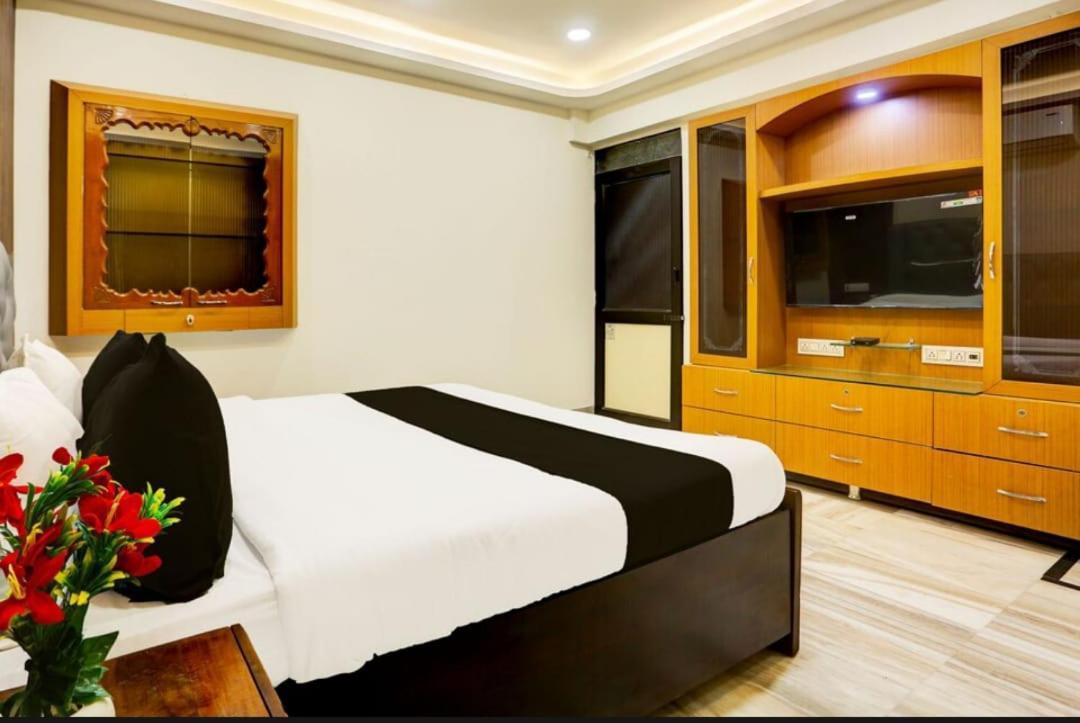 Holiday Out Hotel Jodhpur  Buitenkant foto