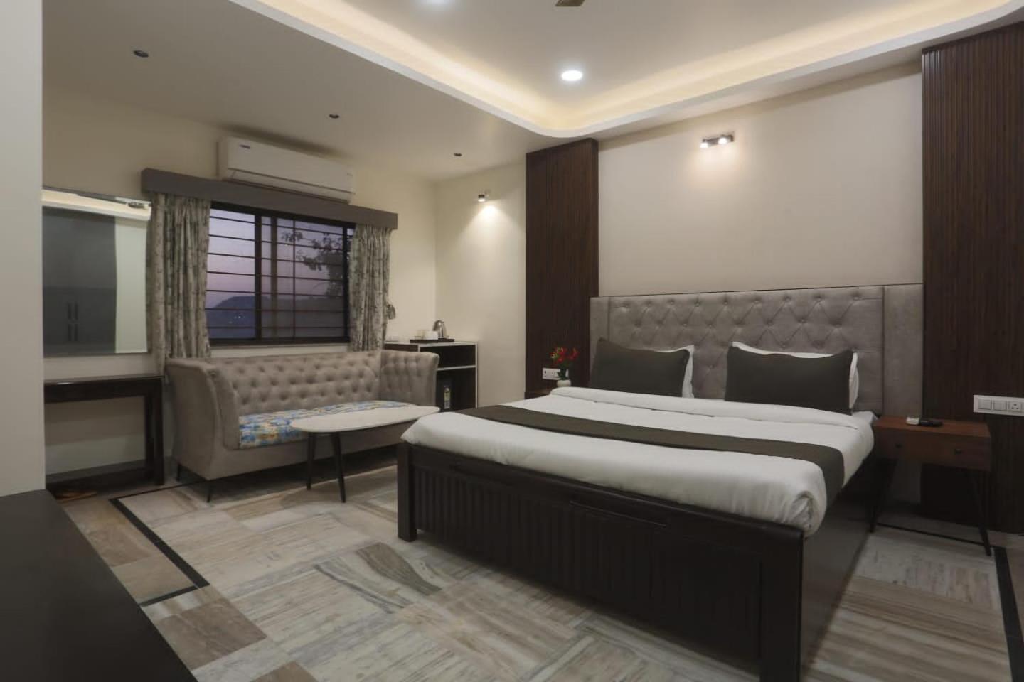 Holiday Out Hotel Jodhpur  Buitenkant foto