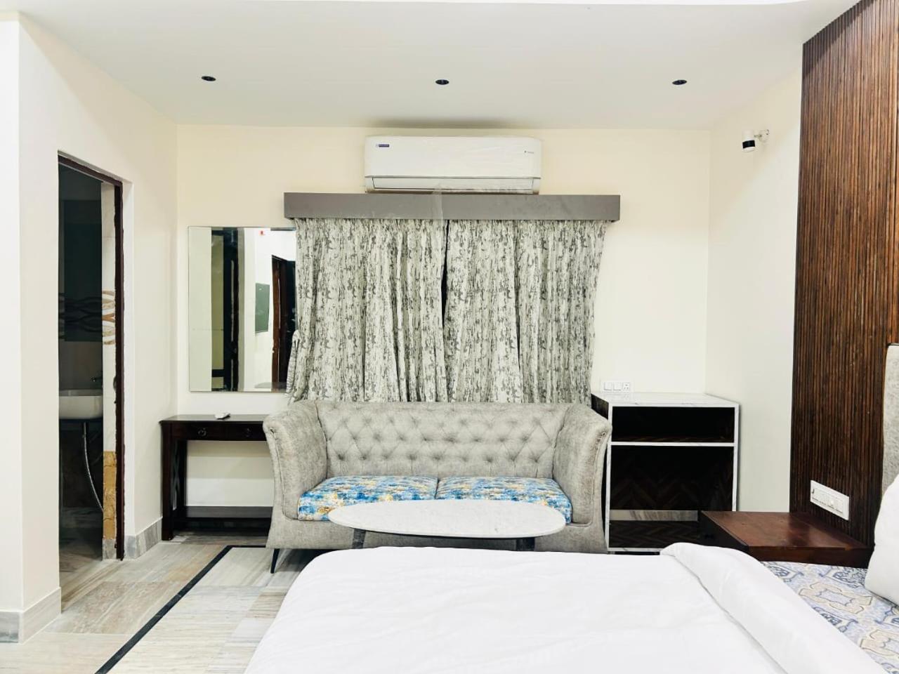 Holiday Out Hotel Jodhpur  Buitenkant foto