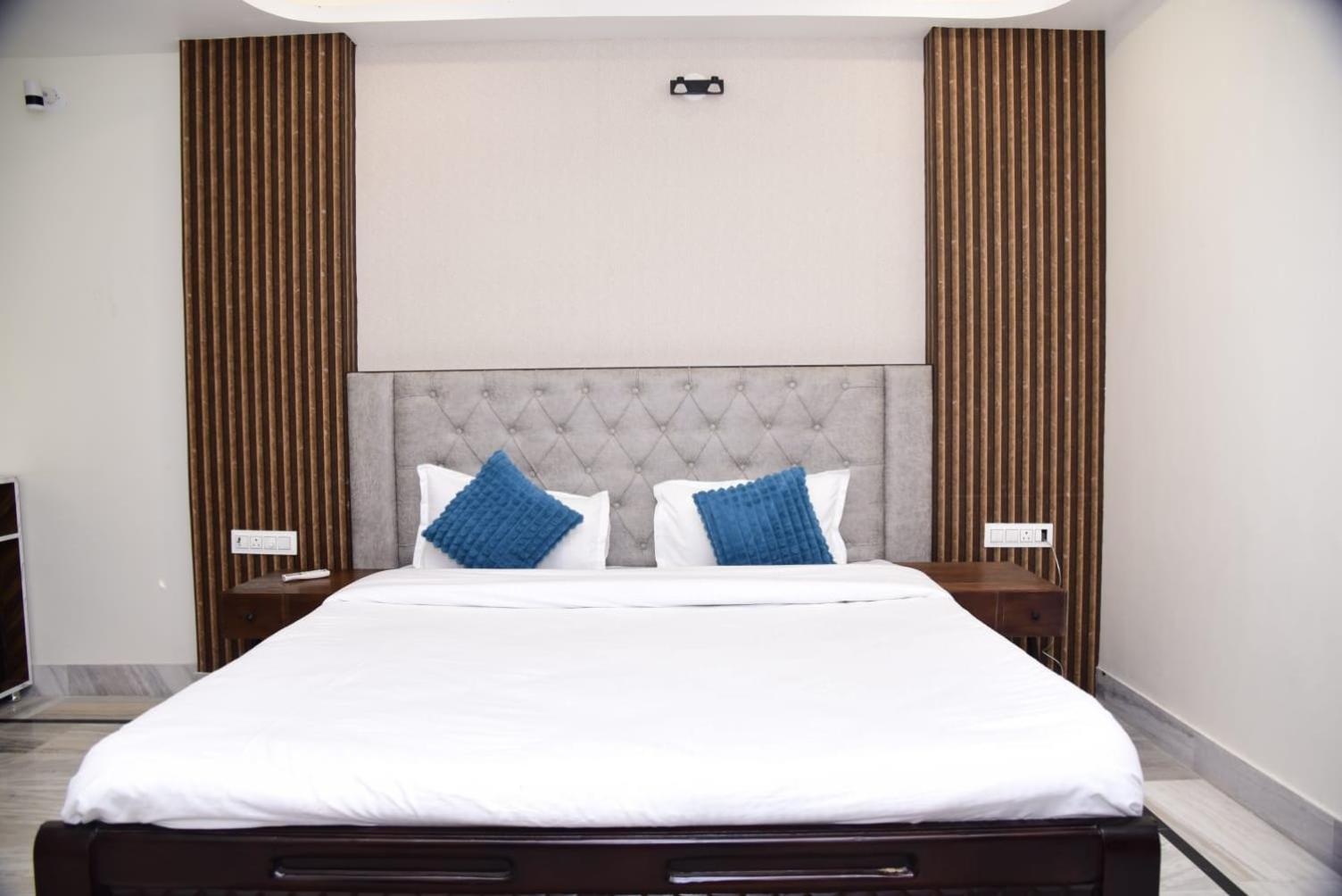 Holiday Out Hotel Jodhpur  Buitenkant foto
